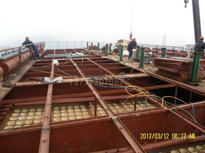 石家莊奧豐鋼鐵燒結(jié)機(jī)尾除塵器于2017年12月8日安裝完畢 石家莊奧豐鋼鐵燒結(jié)機(jī)尾除塵器于2017年12月8日安裝完畢